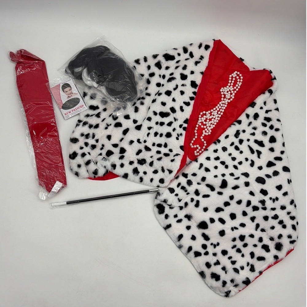 Dalmatian Print Faux Fur Shawl Costume Set Wig Gloves Necklace Prop Villain Wrap